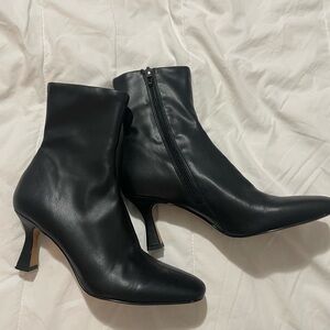 Dolce Vita Glamor size 8